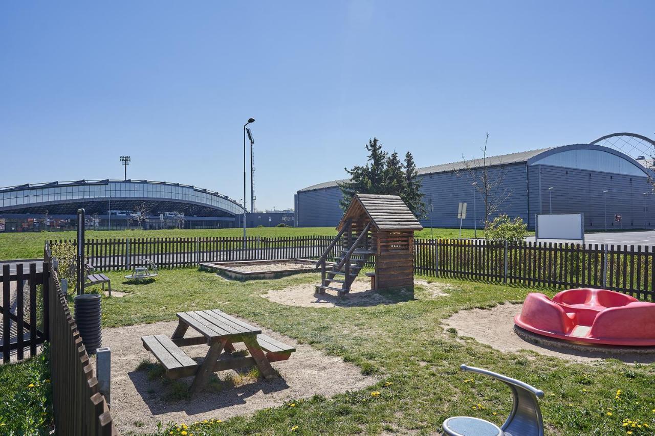 Hotel Arena Chomutov Eksteriør bilde