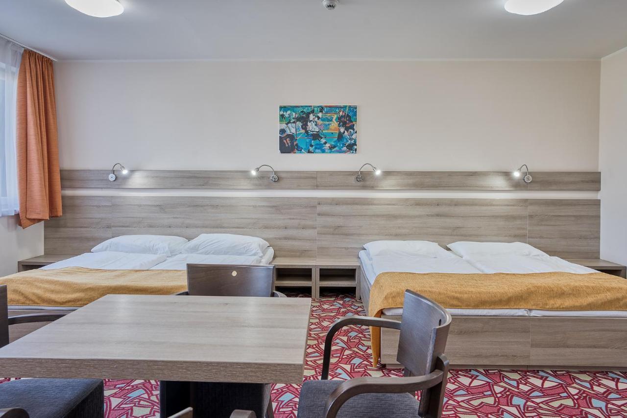 Hotel Arena Chomutov Eksteriør bilde
